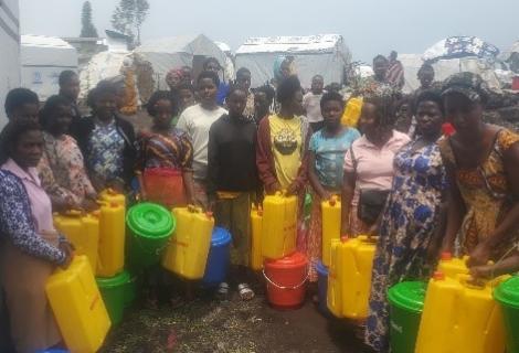 Distribution kits de dignité aux filles et femmes déplacés en âge de procréation dans le site Bulengo