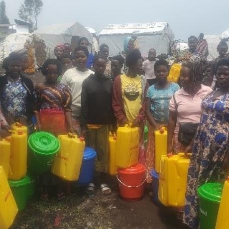 Distribution kits de dignité aux filles et femmes déplacés en âge de procréation dans le site Bulengo